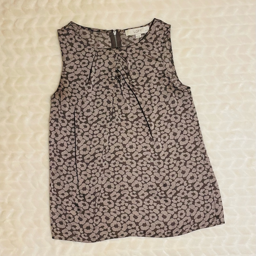 EUC- Anne Taylor- LOFT Brown and Tan Sleeveless Blouse with Floral Print